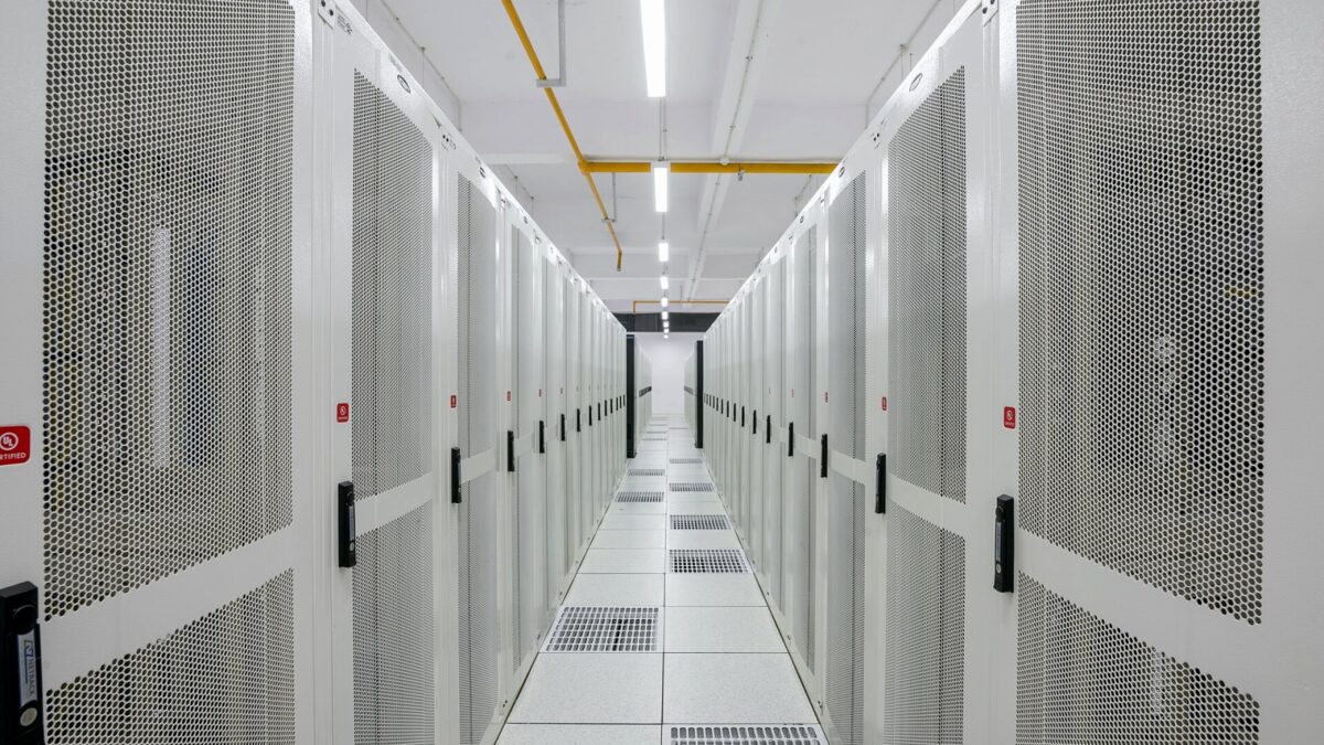Hostinger Locks In 3,000 Servers as the Hosting Hardware Crunch Gets Expensive